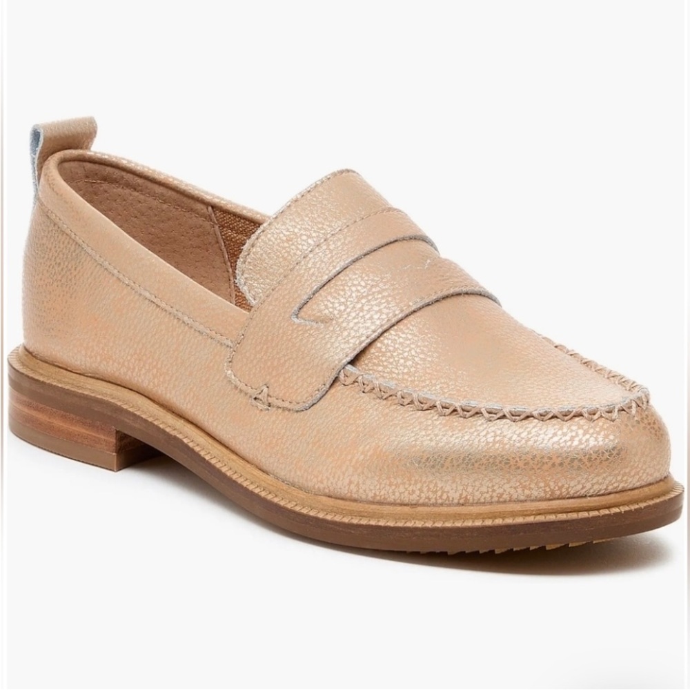 NWOB Kelsi Dagger Metallic Leather Lens Loafers 6.5